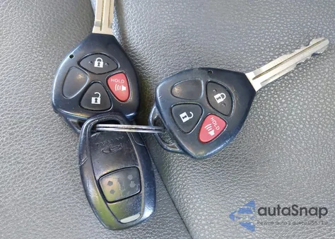 2014 Toyota 4Runner Sr5/Limited/Trail z USA, uszkodzony, nr VIN JTEBU5JR4E5182444